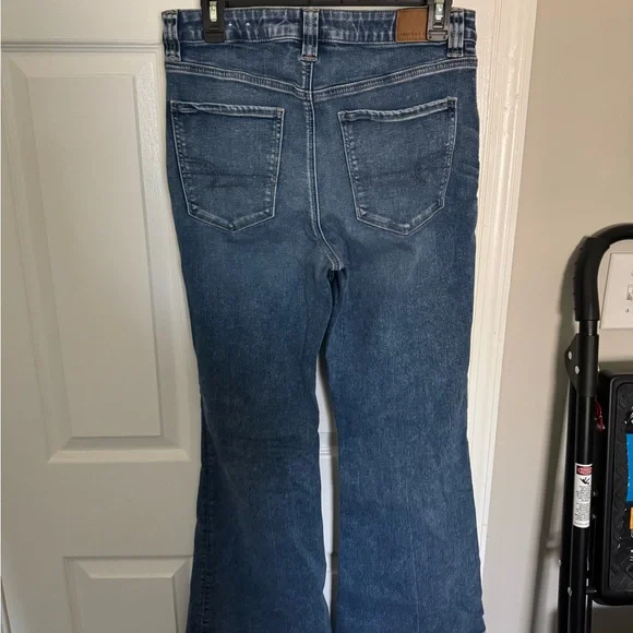 American Eagle Outfitters Super Hi-Rise Flare Jeans - Picture 2 of 5